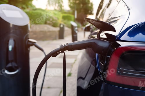 Preview: Power supply for hybrid electric car charging battery