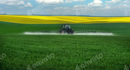 Preview: Self-propelled fertilizer sprayer working on spring agricultural green fields