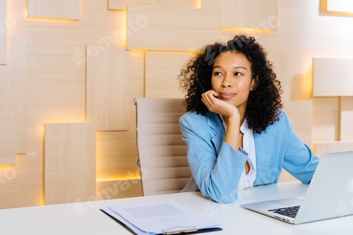Preview: Beautiful adult businesswoman portrait in the office