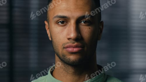 Preview: Close-up serious disappointed handsome african american man looking camera sad frustrated young