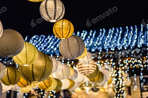 Preview: Beautiful, illuminated paper lanterns and Christmas tree lights make a beautiful display.