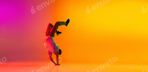 Preview: Flyer with young stylish man, break dancing dancer training in casual clothes isolated over gradient