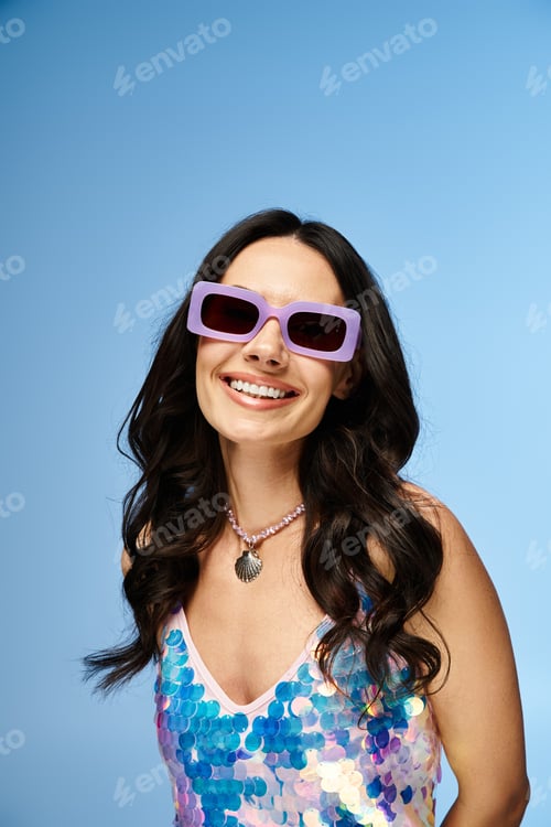 Preview: Violet vision: smiling woman in purple sunglasses