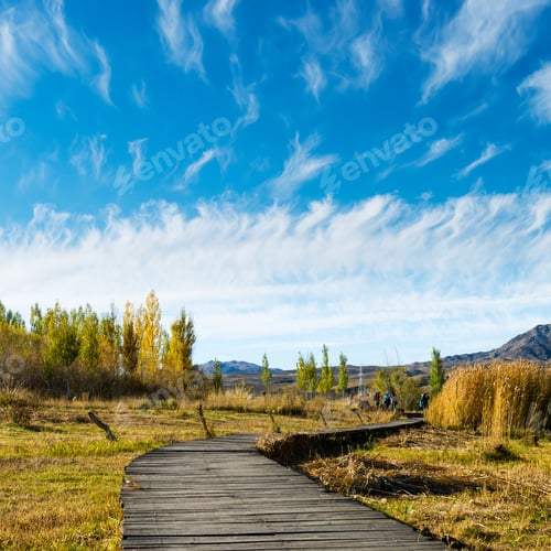 Preview: Catwalks and lake