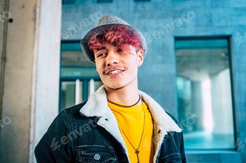 Preview: Beautiful diversity young people concept