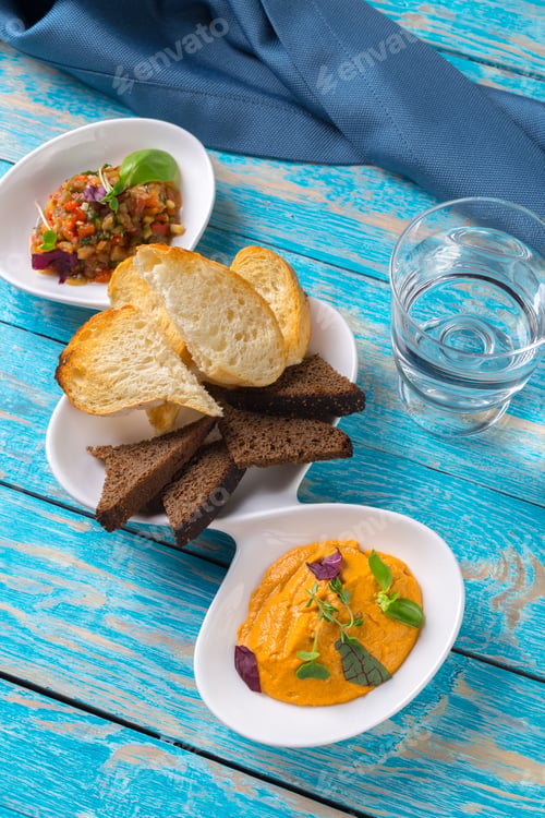 Preview: Vegetable caviar and bread