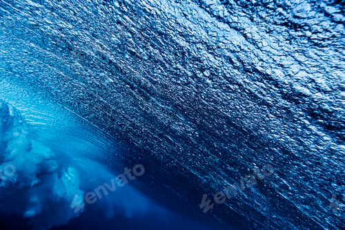 Preview: Underwater view of ocean wave