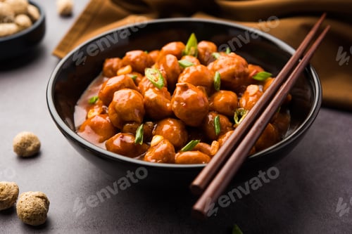 Preview: Glycine max Chunks or Soya Chunk Manchurian dry or with Gravy