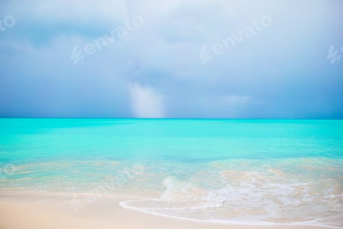 Preview: Perfect white sandy beach with turquoise water