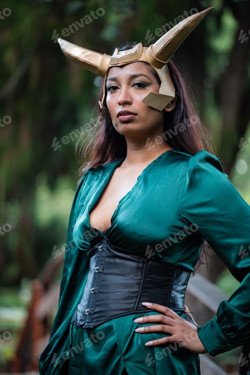 Preview: Female cosplayer dressed up as Loki