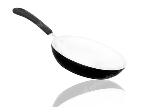 Preview: Frying pan isolated