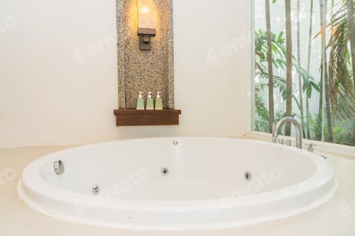 Preview: White empty bathtub decoration interior