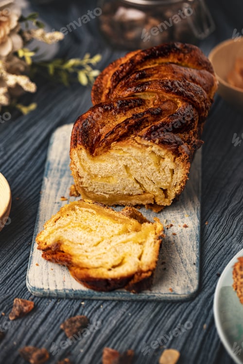 Preview: Homemade salted caramel babka