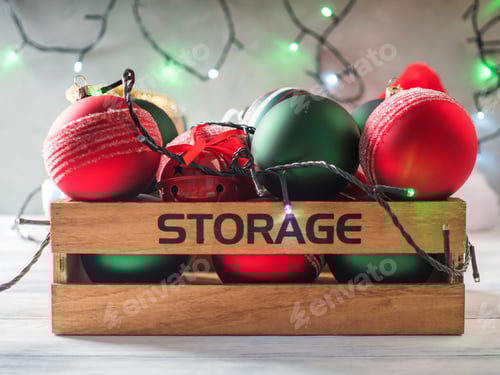 Preview: Christmas red and green decor in wooden box