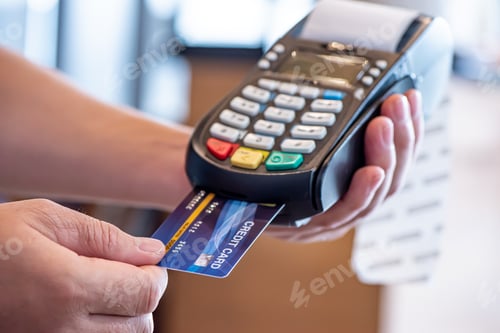 Preview: Man use credit cards with Electronic Data Capture
