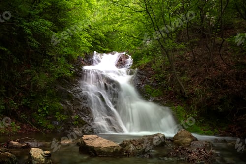 Preview: beautiful waterfall