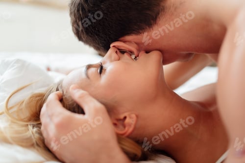 Preview: Expression of passionate lovemaking