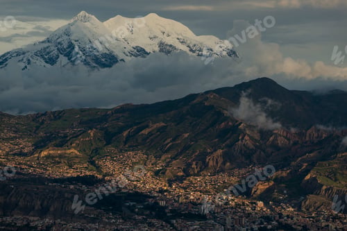 Preview: View of La Paz from El Alto, Bolivia, South America