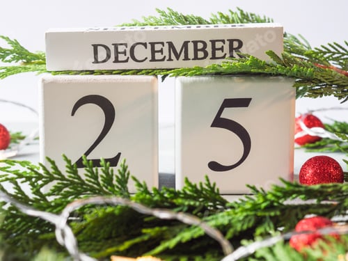 Preview: December 25 Christmas date calendar in frame of green branches