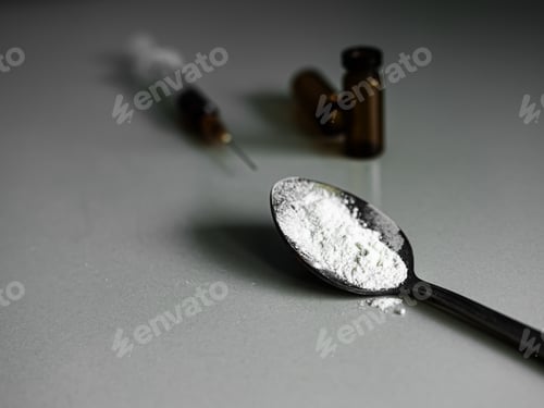 Preview: Heroin Narcotic Crime Powder Cocaine Drug Needle with Treatment in Syringe Abuse