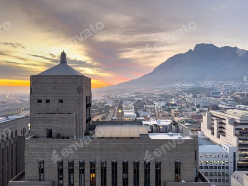 Preview: Cloudy sunrise over Cape Town, South Africa