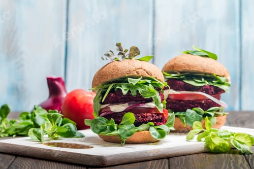 Preview: Vegetarian burger made of beetroot