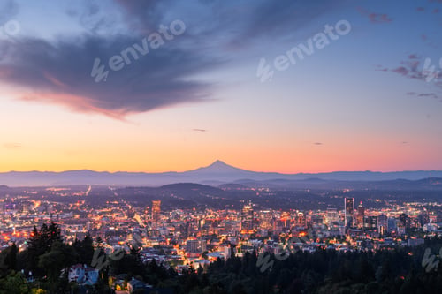 Preview: Portland, Oregon, USA skyline at dawn with Mt. Hood