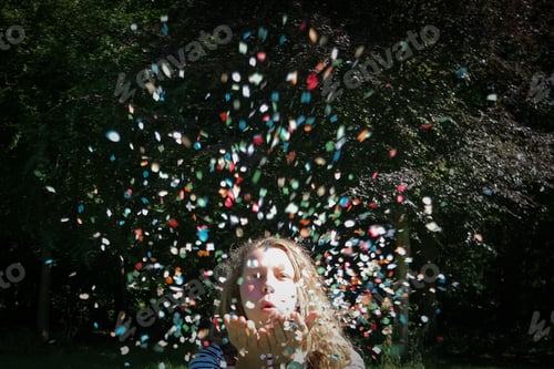 Preview: blowing confetti
