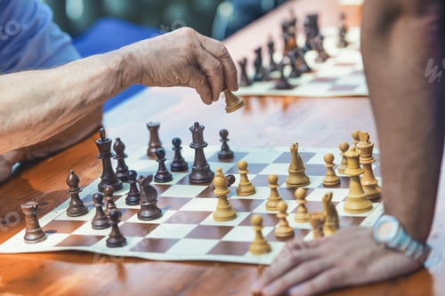 Preview: Chess players on the street