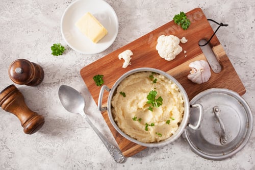 Preview: mashed cauliflower with butter. ketogenic paleo diet side dish