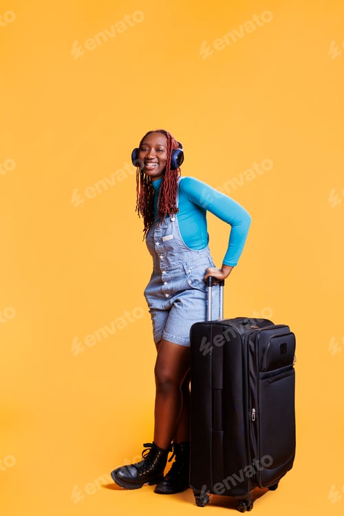 Preview: Young person travelling on vacation