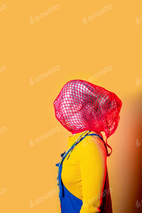 Preview: young woman wrapped on ecological bag