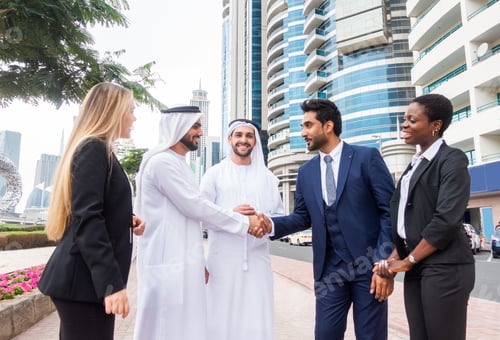 Preview: Group of businessmen in Dubai