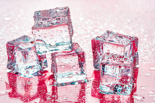 Preview: Ice cubes on pink background
