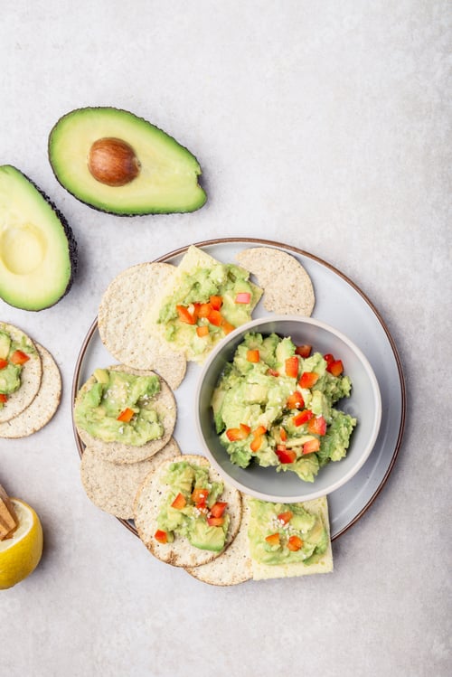 Preview: Guacamole and Crackers with Fresh Avocado Halves