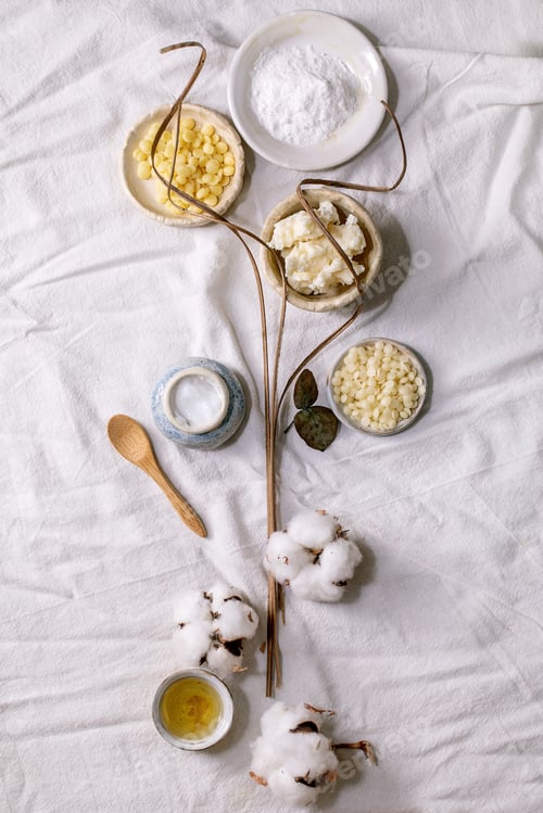 Preview: Ingredients for makes home made natural cosmetic