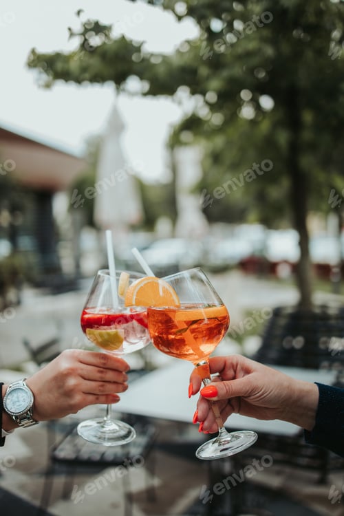 Preview: Closeup shot of a cocktail in a glass