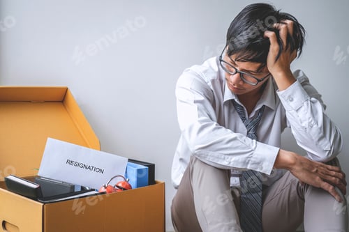Preview: Images of packing up all his personal belongings and files into a brown cardboard box