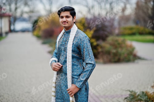 Preview: Stylish indian man