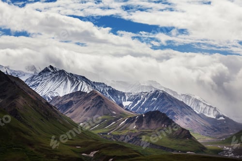 Preview: Mountains in Alaska
