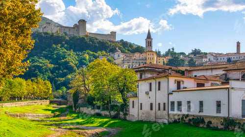 Preview: Spoleto Skyline with Rocca Albornoziana and Cathedral, Umbria, Italy
