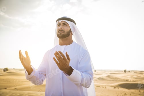 Preview: Arabic men in the desert