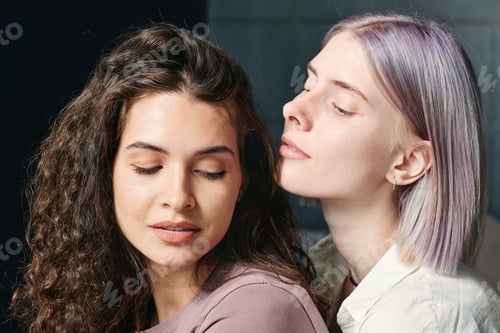 Preview: Pretty lesbian girls