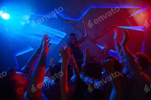 Preview: Party of teens