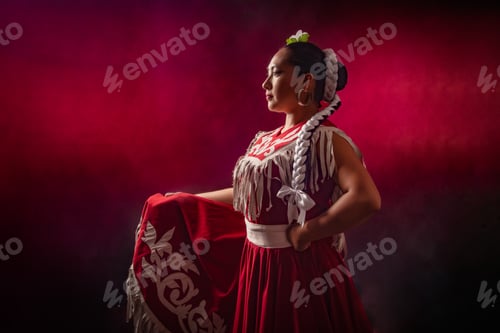 Preview: A woman in a red dress is dancing
