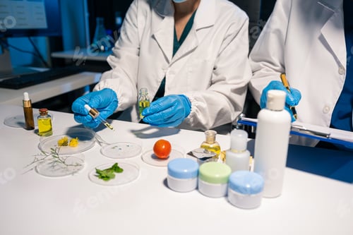 Preview: Scientists with research into natural medicine, natural skin care products