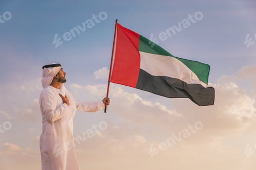 Preview: dubai people
