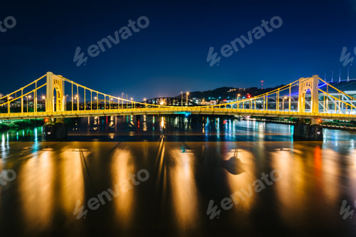 Preview: The Andy Warhol Bridge Over The Allegheny River At Night, In Pittsburgh, Pennsylvania.
