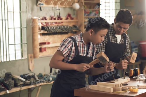 Preview: Wood carving