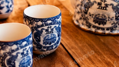 Preview: Chinese tea cups.